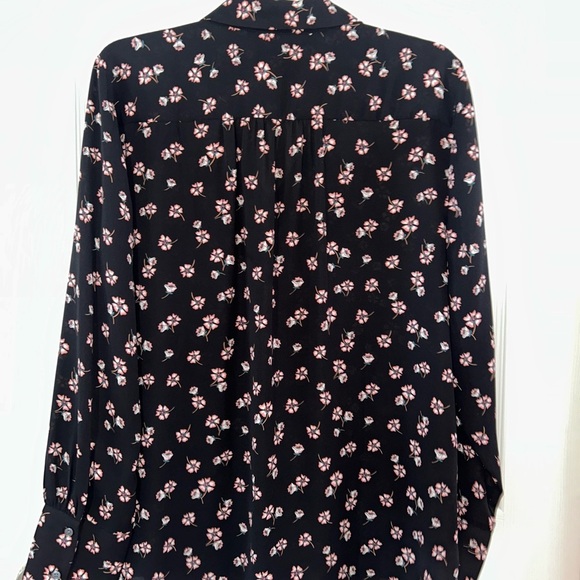 Loft Long Sleeve Button Down Black Floral Blouse 14 - Picture 2 of 2